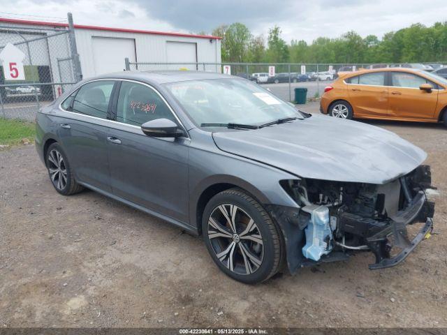  Salvage Volkswagen Passat