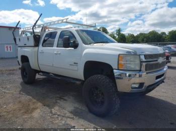  Salvage Chevrolet Silverado 2500