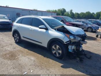  Salvage Kia Niro