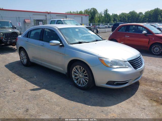  Salvage Chrysler 200