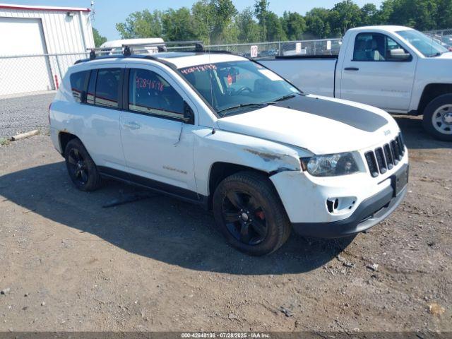  Salvage Jeep Compass
