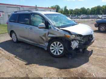  Salvage Toyota Sienna