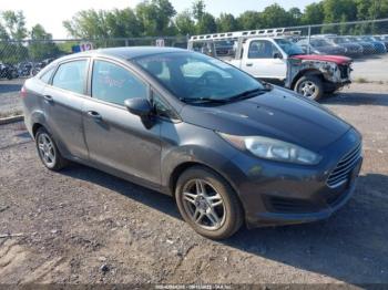 Salvage Ford Fiesta