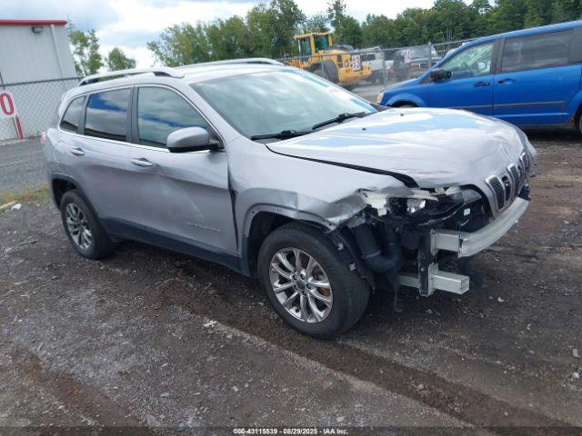  Salvage Jeep Cherokee