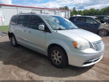  Salvage Chrysler Town & Country