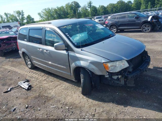  Salvage Chrysler Town & Country