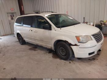  Salvage Chrysler Town & Country