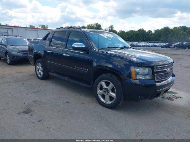  Salvage Chevrolet Avalanche 1500