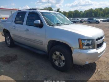  Salvage Chevrolet Avalanche