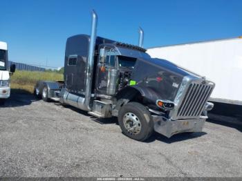  Salvage Peterbilt 389