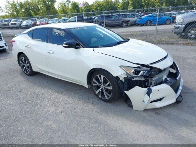  Salvage Nissan Maxima