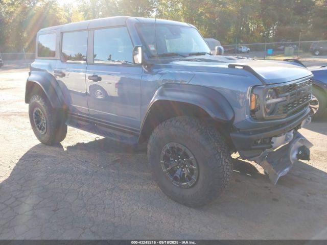  Salvage Ford Bronco
