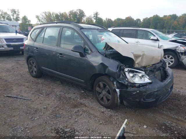  Salvage Kia Rondo