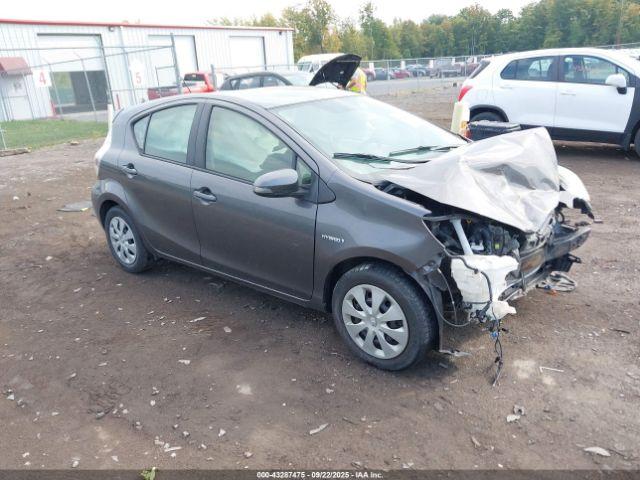  Salvage Toyota Prius c