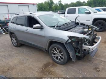  Salvage Jeep Cherokee