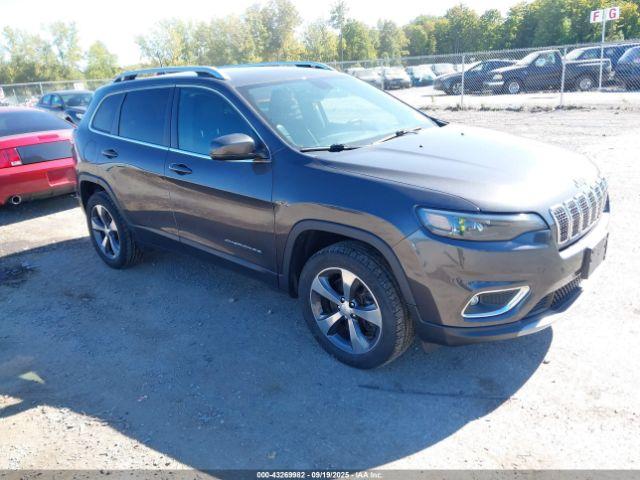  Salvage Jeep Cherokee