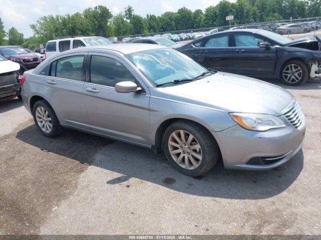  Salvage Chrysler 200