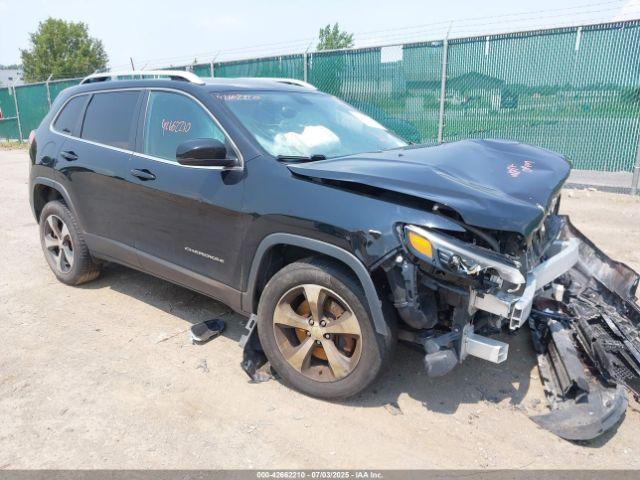  Salvage Jeep Cherokee