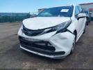 Toyota Sienna Le Image 4