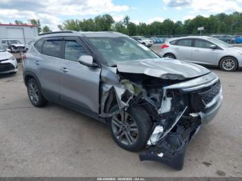  Salvage Kia Seltos
