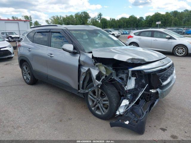 Salvage Kia Seltos