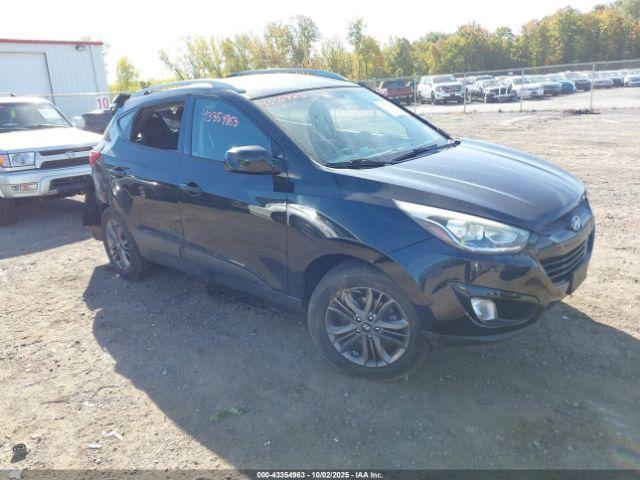  Salvage Hyundai TUCSON