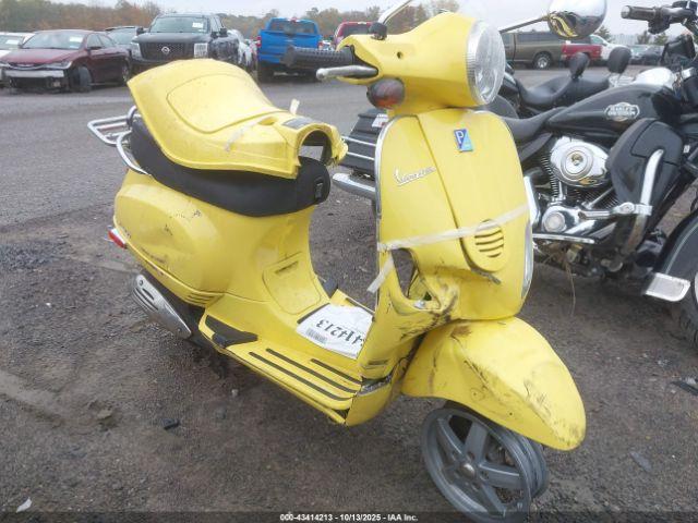  Salvage Vespa Lx