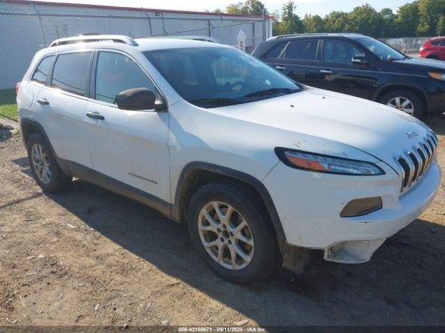  Salvage Jeep Cherokee