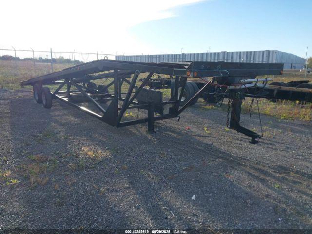  Salvage Viking 34  Flatbed Trailer