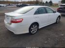 Toyota Camry Se Image 10