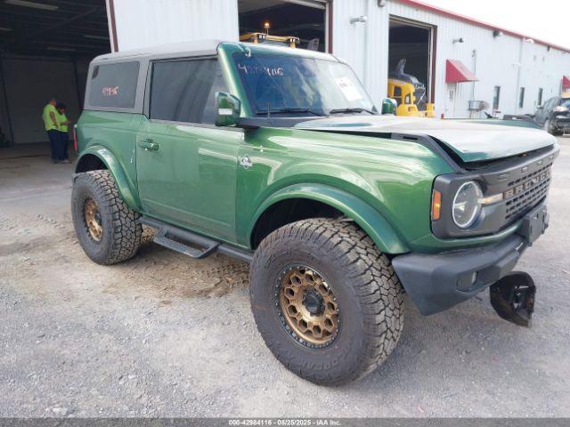  Salvage Ford Bronco