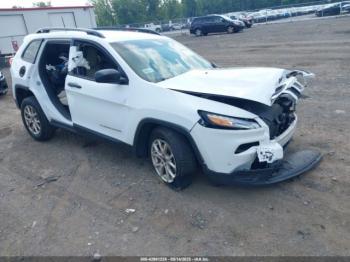  Salvage Jeep Cherokee