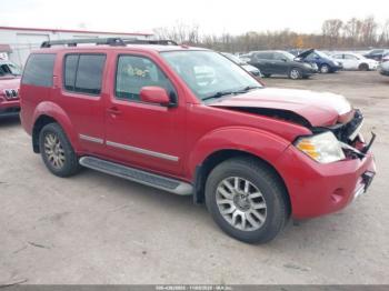  Salvage Nissan Pathfinder
