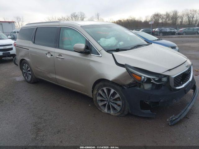  Salvage Kia Sedona