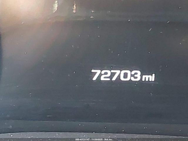 Cadillac XT5 Platinum Image 2