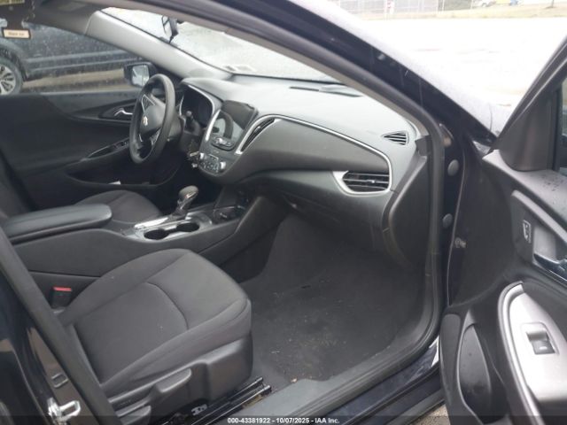 Chevrolet Malibu Fwd Lt Image 3