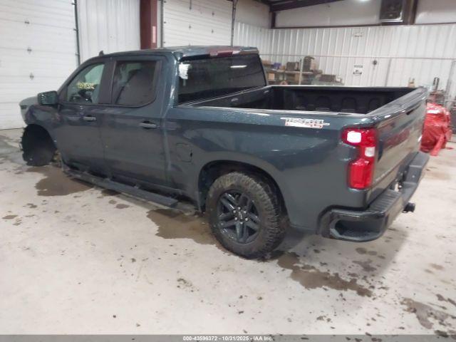 Chevrolet Silverado 1500 Custom Trail Boss Image 8