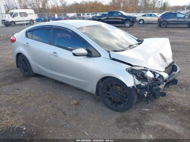  Salvage Kia Forte