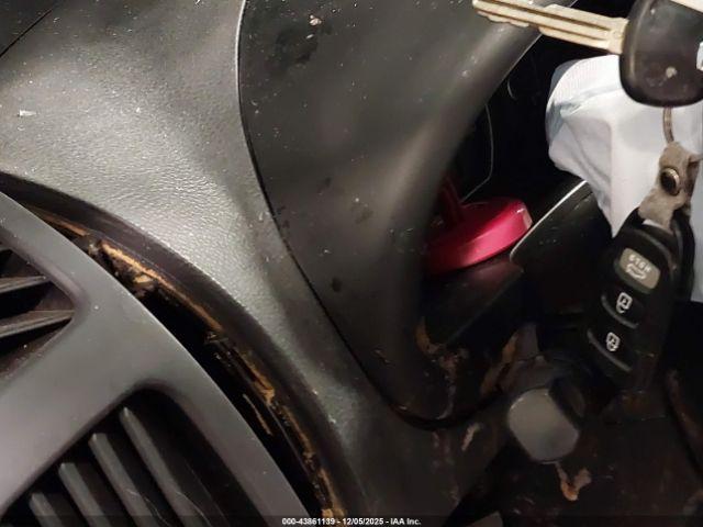 Hyundai ELANTRA Gls Image 13