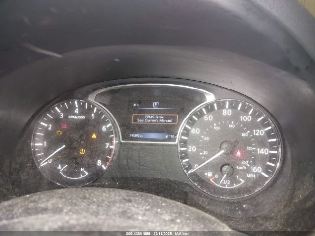 Nissan Altima Image 6