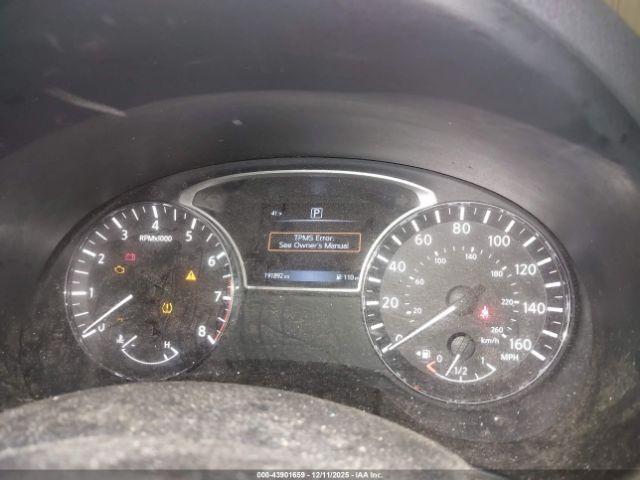 Nissan Altima Image 6