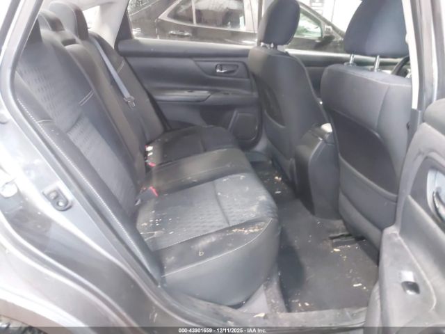 Nissan Altima Image 3