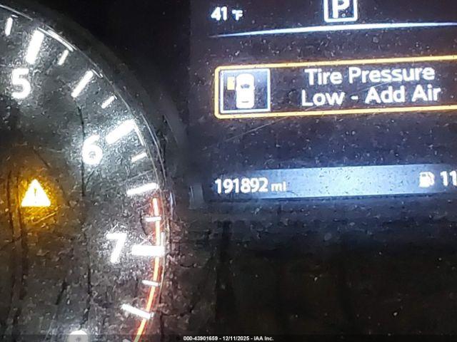 Nissan Altima Image 11