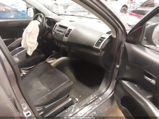 Mitsubishi Outlander Es Image 4