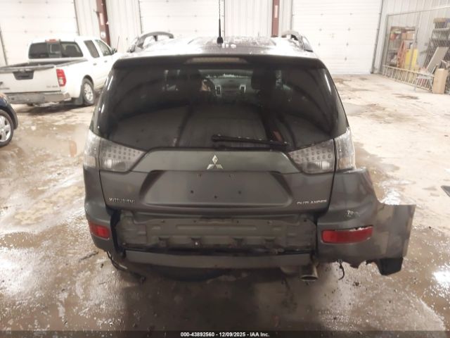 Mitsubishi Outlander Es Image 13