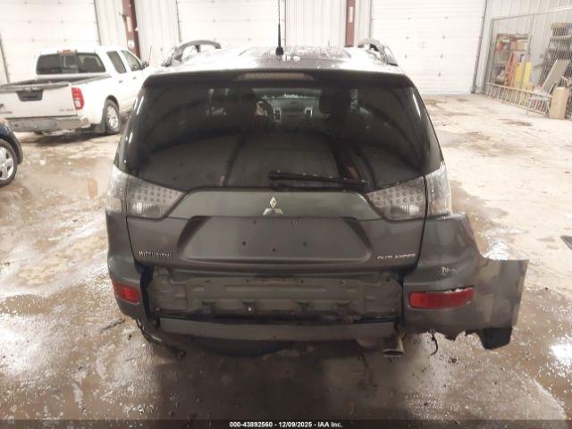 Mitsubishi Outlander Es Image 13