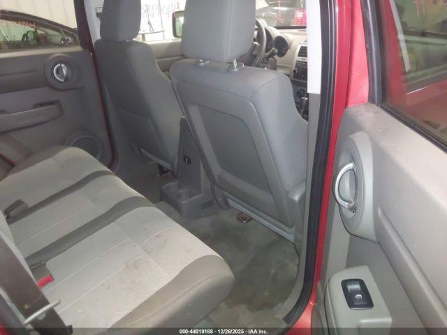 Dodge Nitro Sxt Image 5