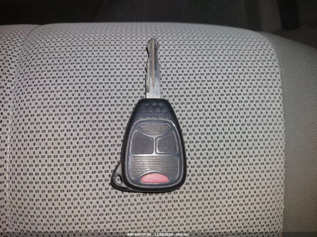 Dodge Nitro Sxt Image 10