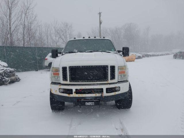 Ford F-350 Image 4