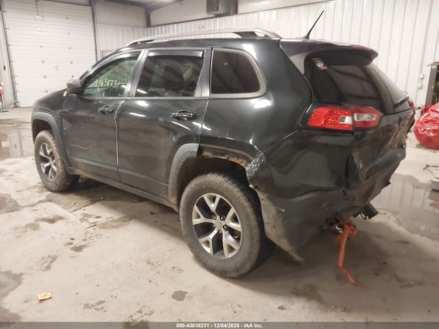 Jeep Cherokee Trailhawk Image 12